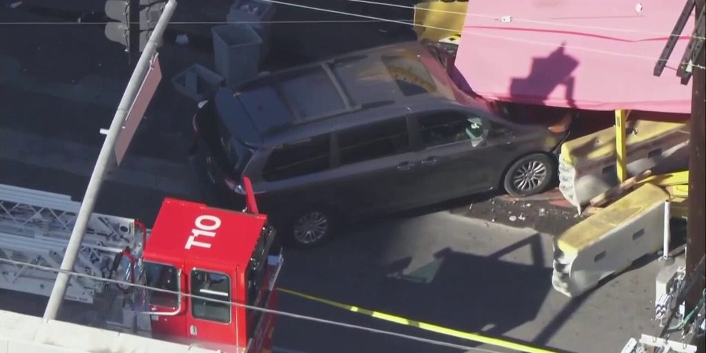Minivan plows through crowd, injuring 9 in busy Los Angeles shopping district