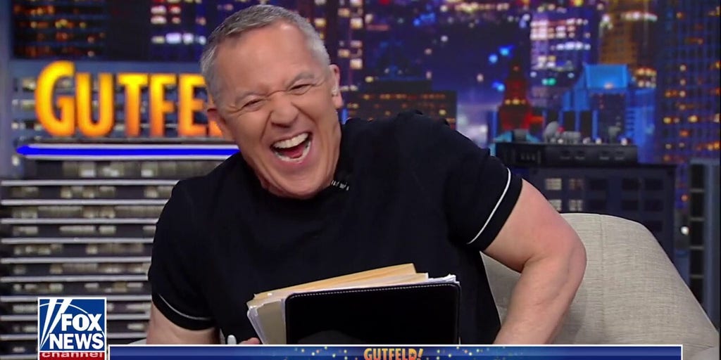 'Gutfeld!' on reports that Bill Gates tested boring outfits to look like Mr. Rogers