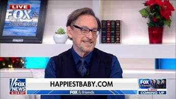 Tips for traveling with young children for the holidays