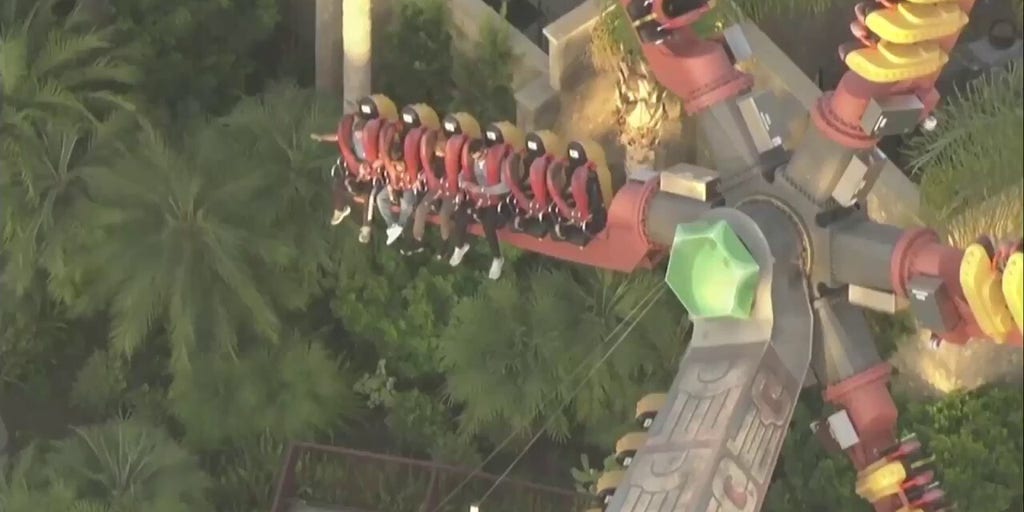 People get stuck on Knott's Berry Farm ride in California