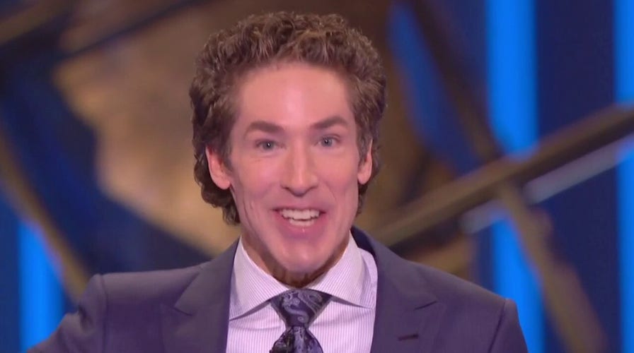 Easter service at Lakewood Church with Joel Osteen