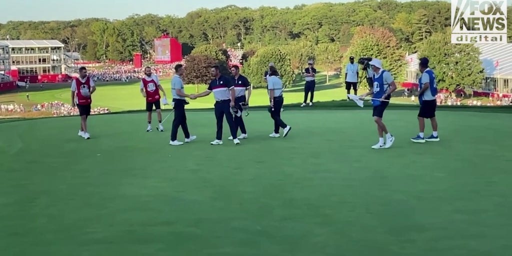 Justin Rose makes birdie to win match