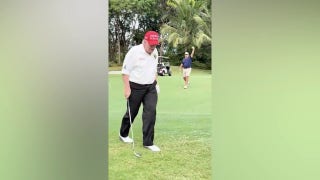  Trump ‘winning’ with sweet golf shot during latest round - Fox News