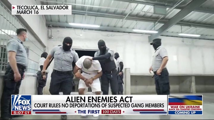 White House to take court ruling on suspected gang member deportations to Supreme Court