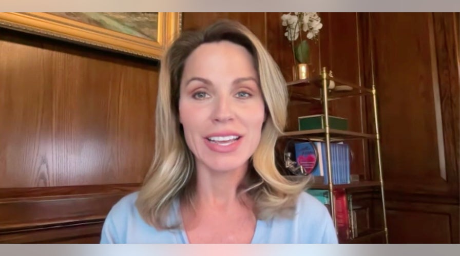 Dr. Nicole Saphier shares top tips for healthy eating during the holidays