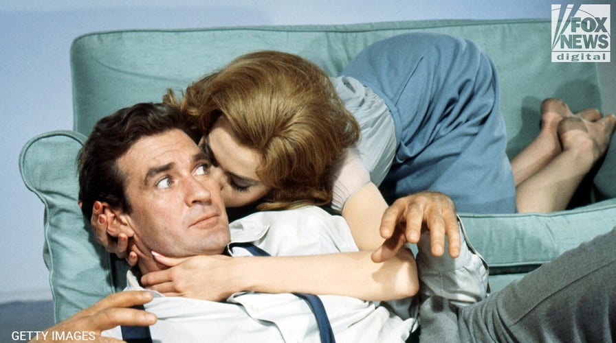 ‘The Birds’ star enjoyed ‘hard drinking’ and ‘casual romances’: book