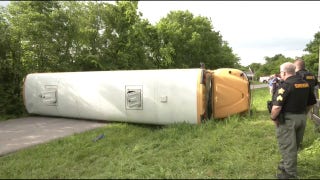 Kentucky school bus carrying children crashes - Fox News