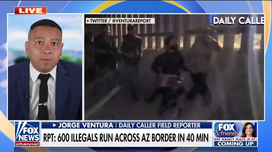 Video showing hundreds of illegal immigrants crossing into the United States