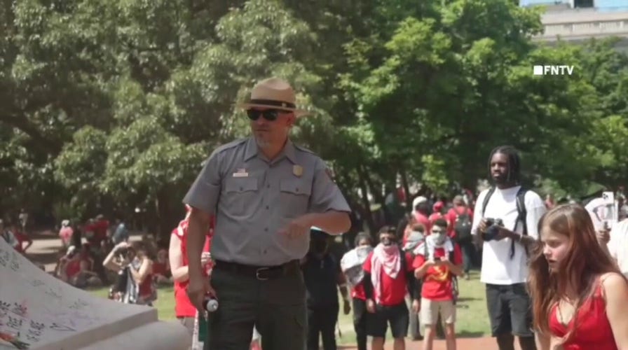 Anti-Israel protesters outside White House throw objects at ranger, vandalize statue