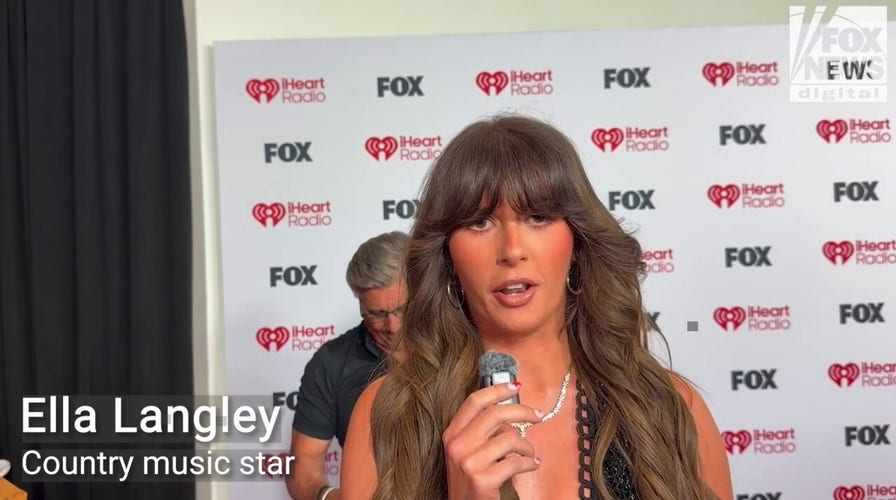 Ella Langley on her sophomore album 'Dandelion'