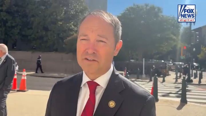 GOP Un diputado critica la campaña de los demócratas para frenar a Trump en lo relativo a Irán: «Es un espectáculo político»