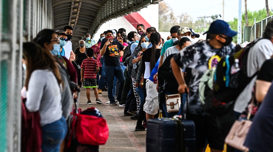 Biden has ‘failed’ amid border crisis: Tom Homan 