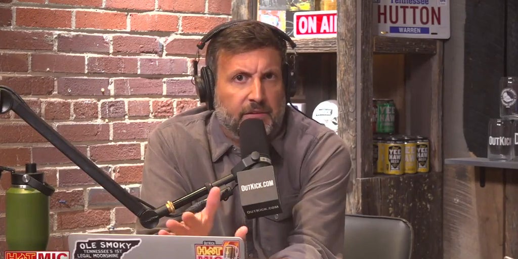 The ONLY Way Mike Vrabel Could Get Fired | Hot Mic w/ Hutton and Withrow