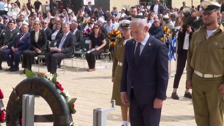 Israel comes to standstill as sirens sound to mark Holocaust Remembrance Day