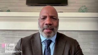 Columbia journalism dean claims Black officers could have been driven by 'white supremacy' in Tyre Nichols death - Fox News