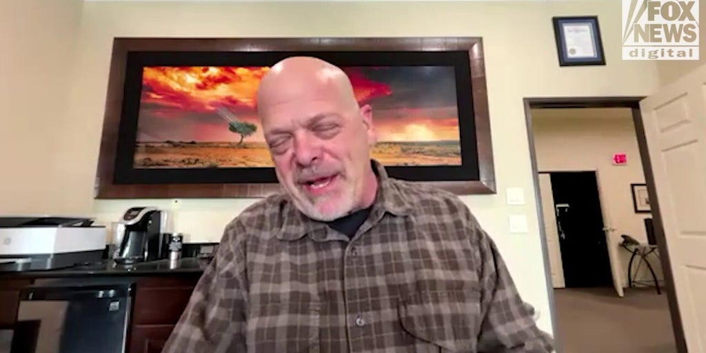 ‘Pawn Stars’ host Rick Harrison shares why he and wife Angie decided on a Vegas wedding