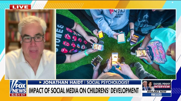 Lawmakers urged to pass kids online safety act 