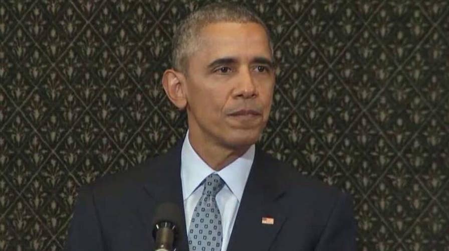 President Obama returns to his political roots in Illinois