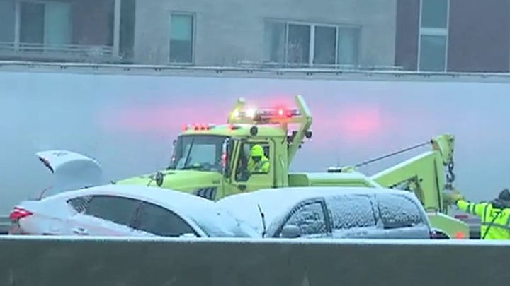 Pileup sends over a dozen people to the hospital in Chicago