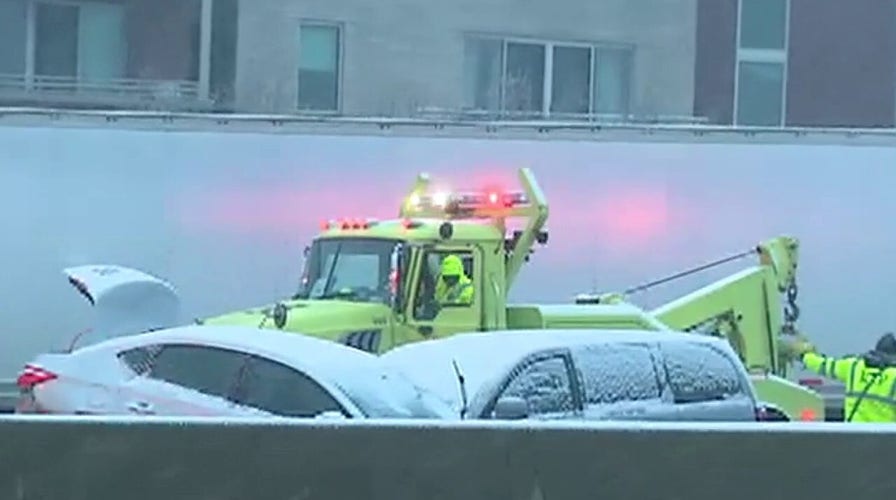 Pileup sends over a dozen people to the hospital in Chicago