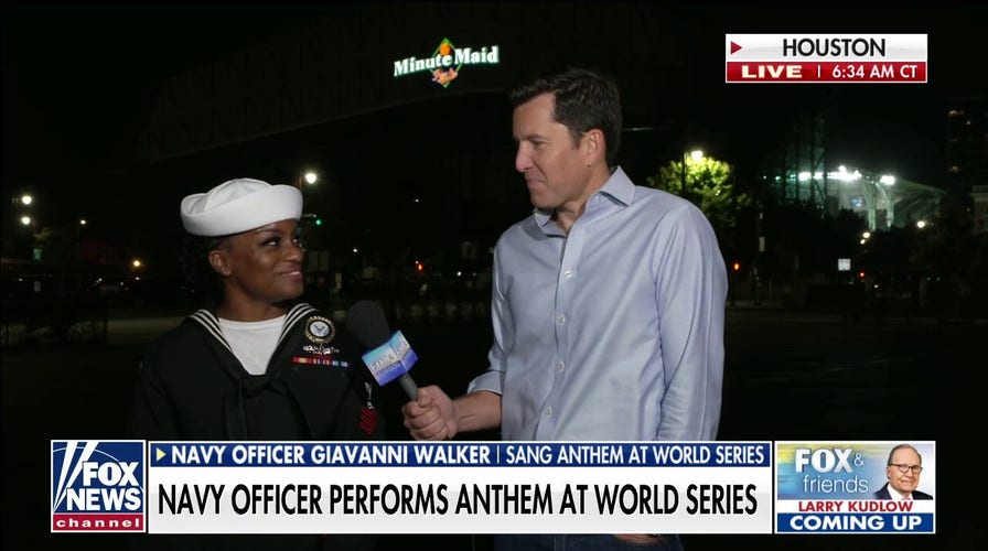 Navy officer wows with national anthem at World Series