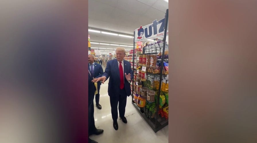 Donald Trump surprises mom with gift at grocery store