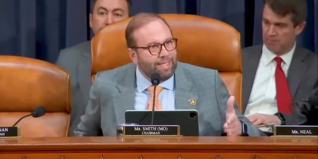 Committee chair clashes with Dem: 'You're not recognized'