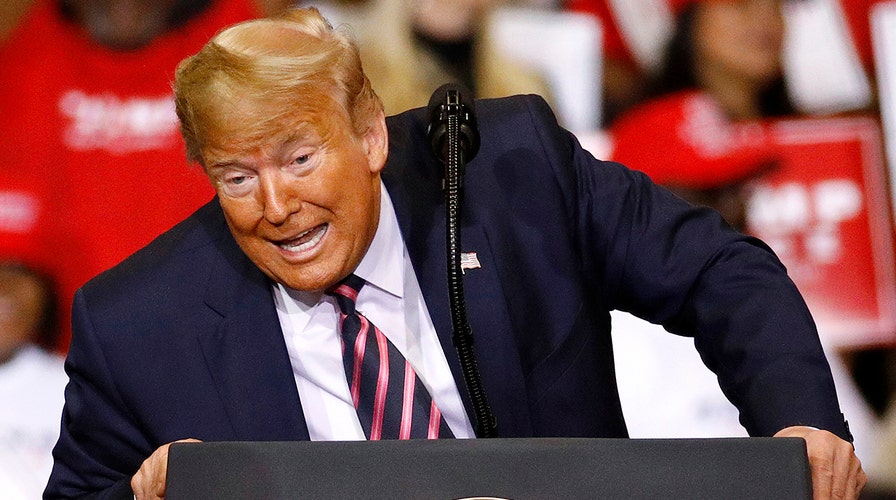 Trump mocks 2020 Democrats during Las Vegas rally	