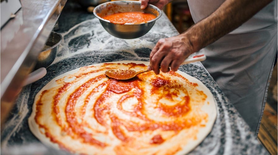 Be a pizza expert: 5 signs you're at a bad slice shop