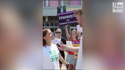 Jennifer Sey applauds ex-NBA players for declaring for WNBA Draft