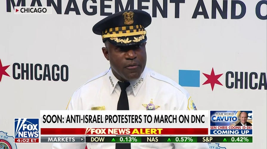 El Superintendente de la Policía Chicago dice que se ha detenido a 70 personas en las protestas DNC