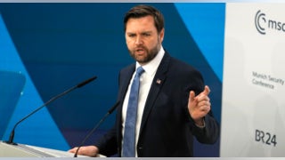 ¡Comparan a JD Vance con Hitler! - Fox News