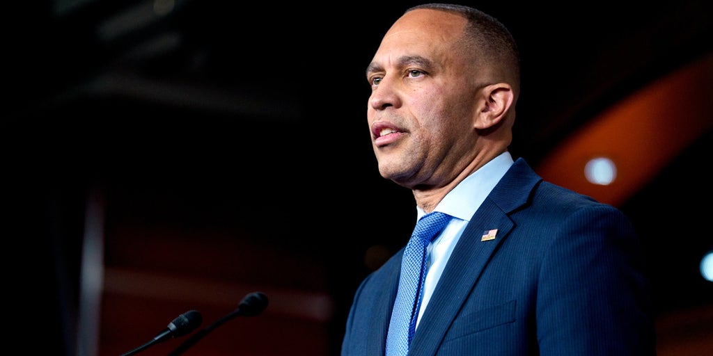 WATCH LIVE: House Democrats hold press conference on government shutdown