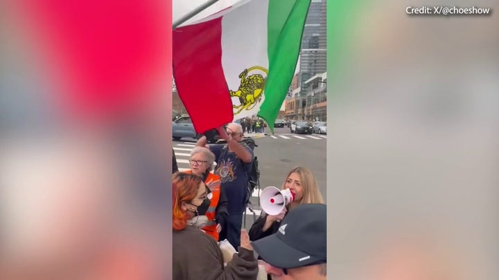 En Washington,ICE se enfrentan a una multitud que pide un cambio de régimen en Irán