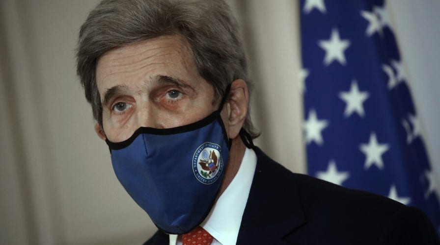 John Kerry in China for climate talks
