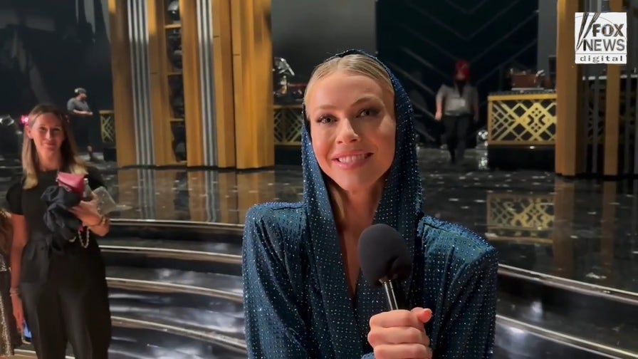 Julianne Hough on ‘Dancing with the Star’s’ Taylor Swift-themed night: ‘She’s iconic’