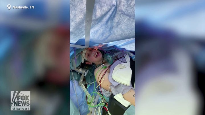 Health care worker recites 50 states in alphabetical order while undergoing brain surgery