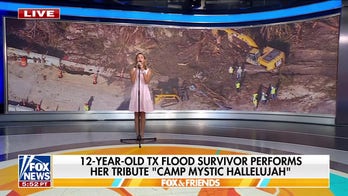 Christian music star Lauren Daigle surprises Camp Mystic survivor after uplifting performance