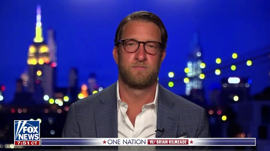 Barstool's Dave Portnoy rips Roe v. 韦德裁决, says it’s too dangerous to vote Republican