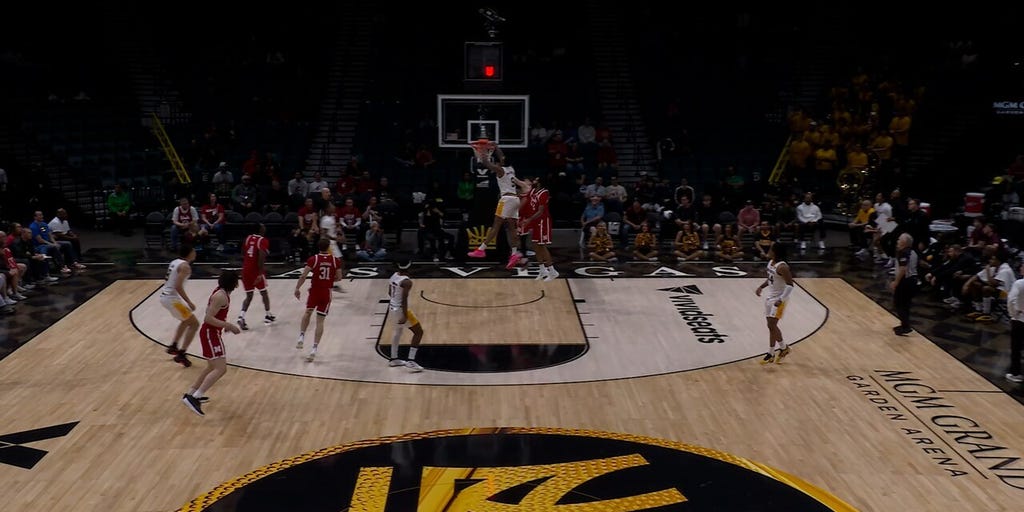 Shawn Phillips Jr. throws down two-handed posterizer, extending Arizona State's lead over Nebraska