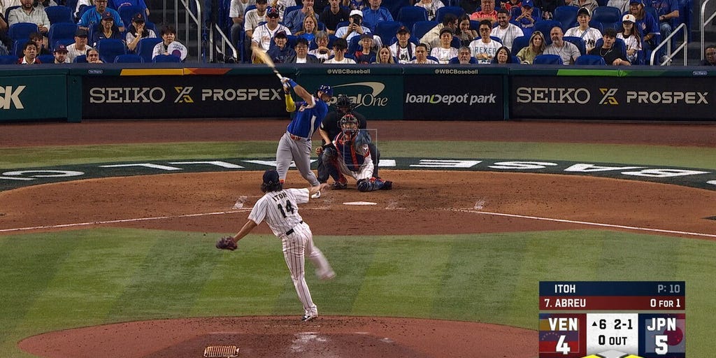 Venezuela's Wilyer Abreu hits three-run home run to retake lead over Japan