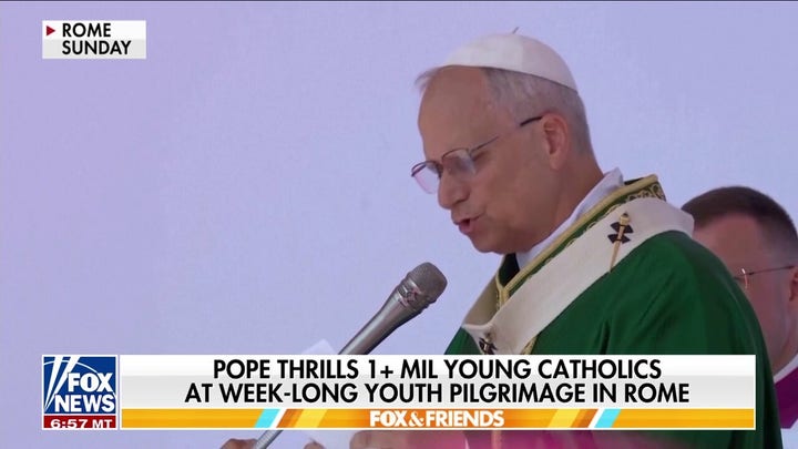 Pope addresses 1 million young Catholics gathered in Rome