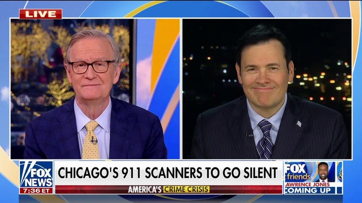 Chicago reporter rips Lori Lightfoot for blocking press access to 911 scanners
