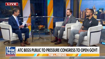 Air traffic controllers plead for government to reopen amid federal firings