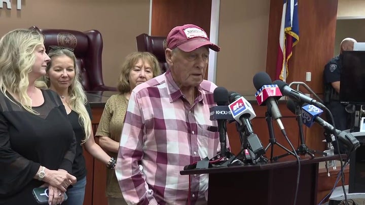 El padre de una víctima deTexas Fields» habla sobre su detención