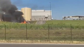 Small plane crash kills 2 in Mississippi