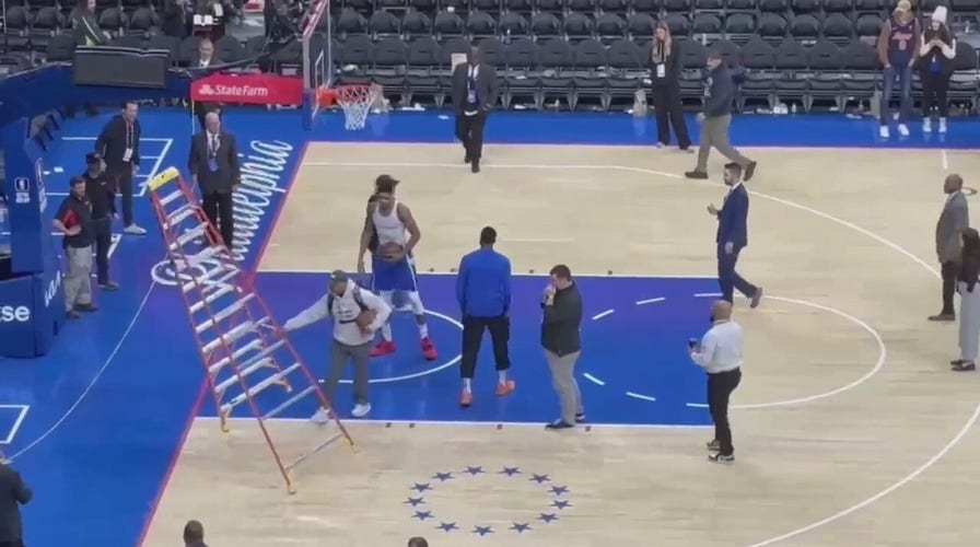 Bucks star shoves ladder after loss in Philadelphia
