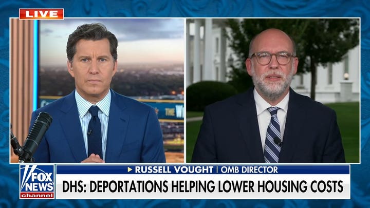 La inmigración ilegal tiene un montón de repercusiones económicas en las comunidades, según el director de la OMB