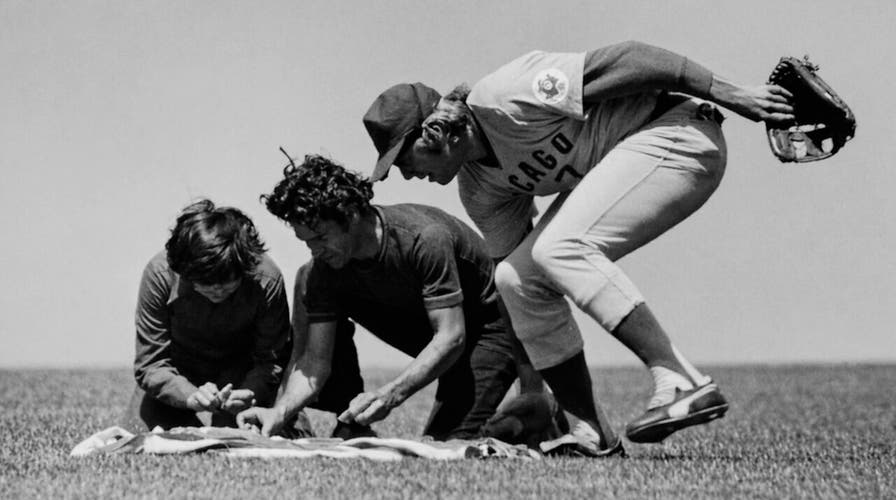 Dodgers Announcer Rick Monday relives ICONIC Patriotic Moment on the Field | MLB on FOX