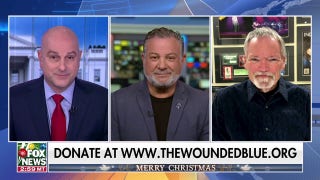 Country music legends help wounded law enforcement officers through Guitars 4 Cops charity effort - Fox News